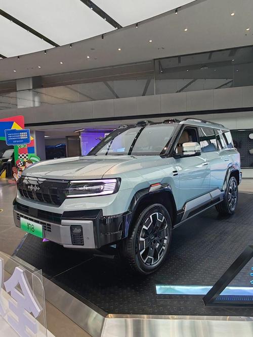 深圳337比亚迪方程豹硬派越野的爆款，英菲尼迪35周年与你共成长